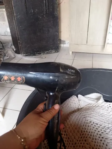 Secador de cabelo 