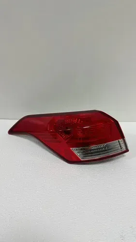 Lanterna Esquerda Creta 2018 Esquerdo/motorista Vermelho