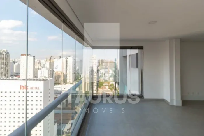 Apartamento para alugar com 2 quartos e 2 vagas na Vila Olimpia, São Paulo-SP.