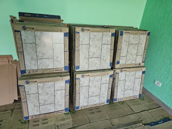 Piso Cerâmico Incopisos 58x58 (HD 170087) - Lote Fechado 133m² - Novo na Caixa
