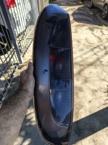 Lanterna traseira Corsa Hatch fumê.