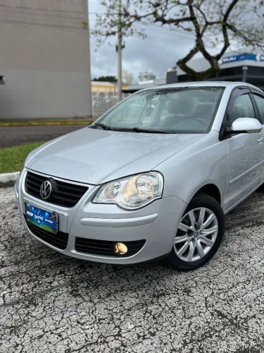 Volkswagen Polo Sedan 1.6 MI Total Flex 8V 4P 2011