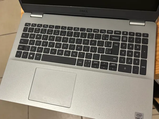 Notebook Dell Core i5 pouquíssimo usado