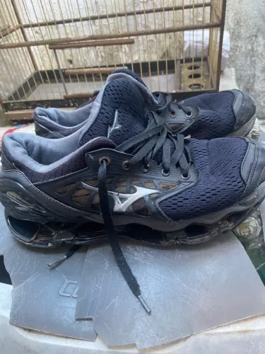 Tênis mizuno