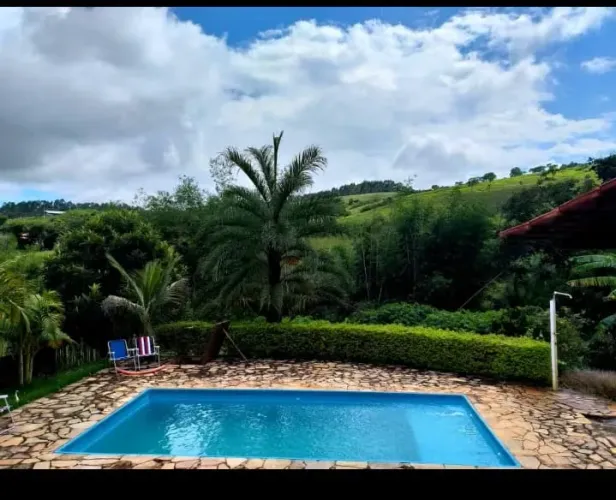 SÍTIO EM COROAS