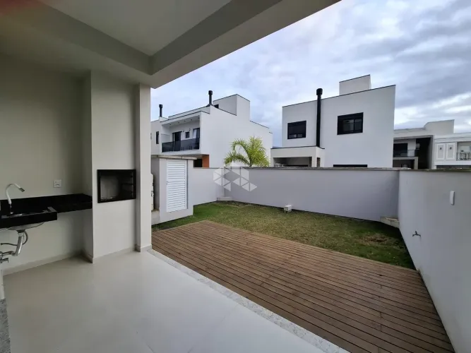 Casa com 3 quartos/dormitórios no bairro Deltaville, em Biguaçu - SC