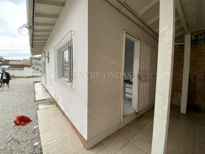 Casa com 1 quarto no bairro Serraria, São José.