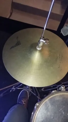 Vendo chimbal hi-hat 13"