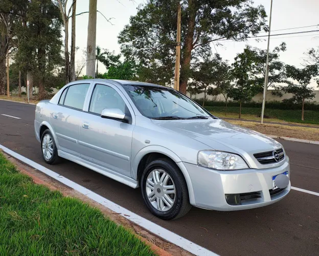 Chevrolet Astra Sedan 2.0/cd/ Expres.gls 2.0 8V 4P 2003