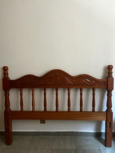 Cama casal madeira maciça
