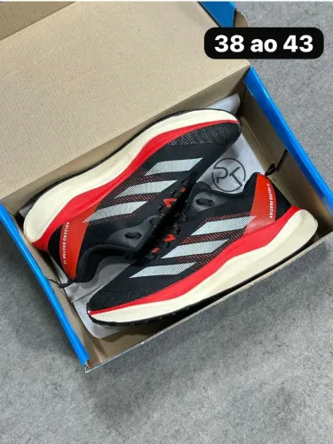 Tênis de academia adidas