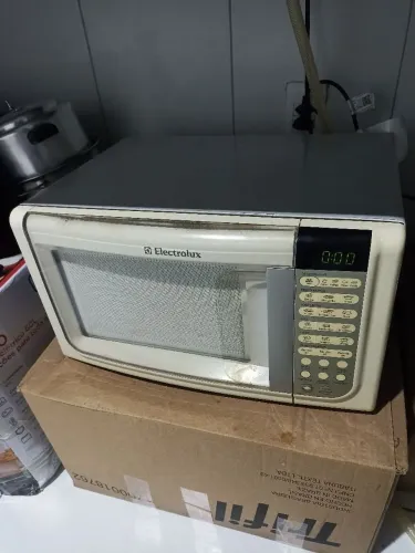 Microondas Electrolux funcionando perfeitamente!