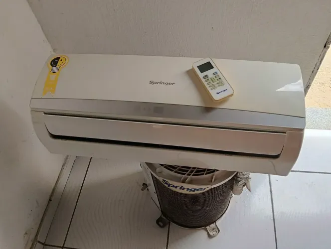 Vende-se ar condicionado