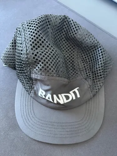 Boné corrida Bandit Running Hat - importado