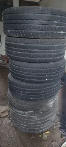 Pneus marca michelan  255 70 15