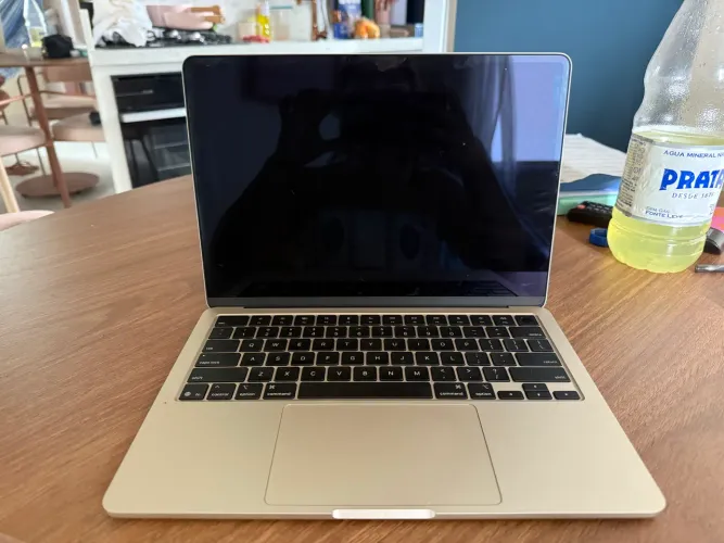 MacBook Air 2025 M4 256GB Estelar