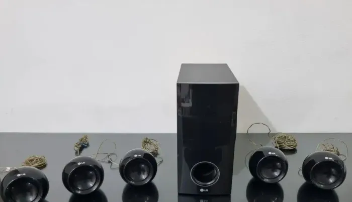 HOME THEATER "LG", PRECISA REPARO.