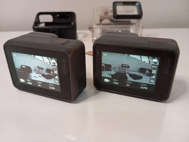 2 CÂMERAS GoPro Hero 5 Black com Kit de Acessórios e Baterias Extras