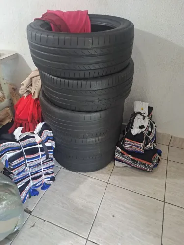 Pneus semi novos