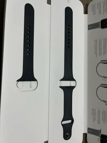 Apple Watch 7 - 45mm - Leia o anuncio