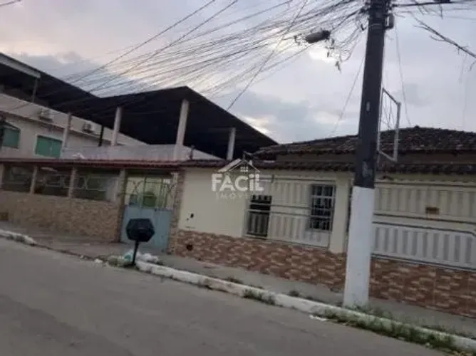 Casa Comercial em Cobilândia, Vila Velha | 190m² para Locação