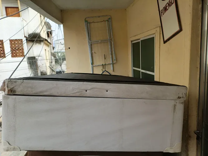 VENDO BADE VIUVÃO BAU ,COM OEUQENA AVARIA NA PONTA.