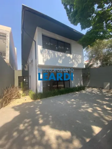 CASA ASSOBRADADA - JARDIM PAULISTANO - SP