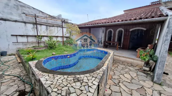 EXCELENTE IMÓVEL À VENDA SITUADO PRÓXIMO A PRAIA NO BAIRRO MARTIM DE SÁ EM CARAGUATATUBA-S