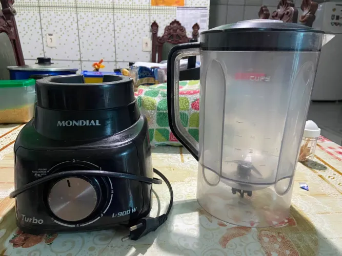 Liquidificador mondial