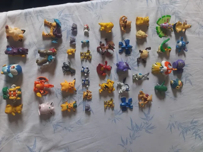 Coleção miniatura pokémon