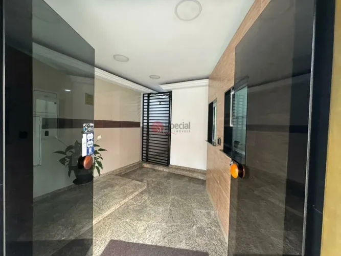 Prédio comercial à venda na Lapa com 318 m² terreno.