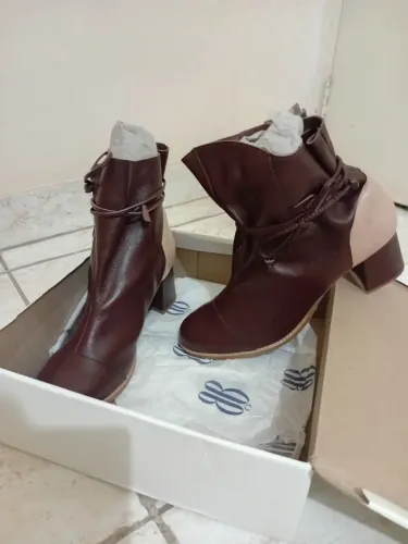 Botas de Couro Retrô