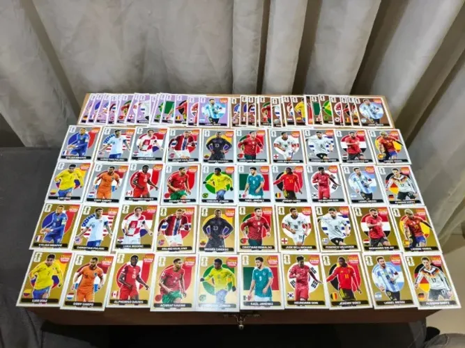 Set completo com as 80 legends copa de 2026