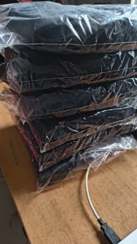 Camisetas Lisas Brancas e Pretas + Artes para Estampa