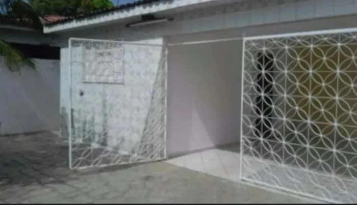 N| CASA A VENDA NO BAIRRO DE NAZARÉ COM URGÊNCIA