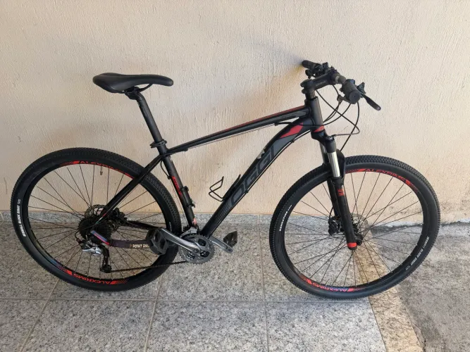 Bicicleta Oggi 7.1 aro 29 27V