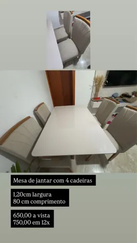 MESA COM 4 CADEIRAS