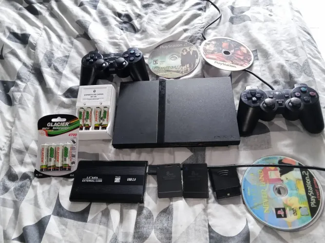 Oportunidade PS2 com 206 jogos.