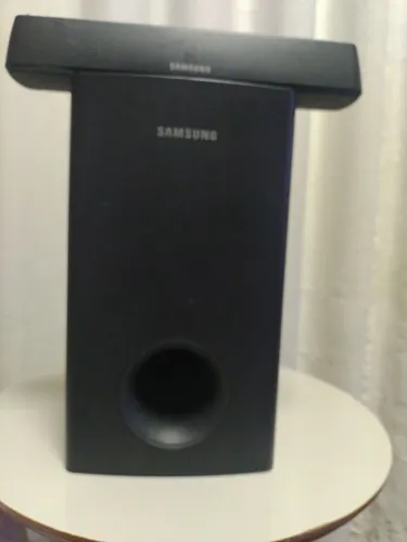 Subwoofer e soundbar sansung