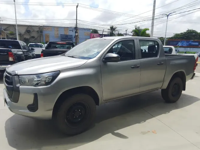 VENDO Toyota HILUX CD 4X4 2.8 Diesel Mec.2026