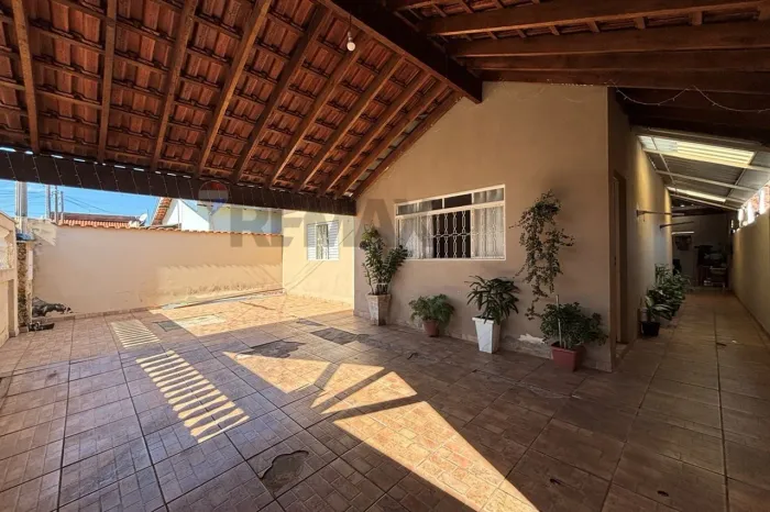 Casa de 150 m² com Garagem Coberta e Espaço de Lazer no Jardim Boa vista - Mogi Guaçu-SP