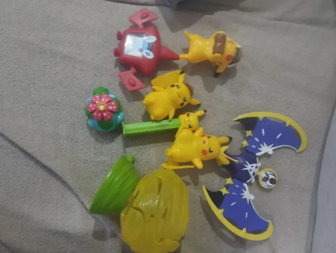 Lote Brinquedos Pokémon Disney Macdonalds