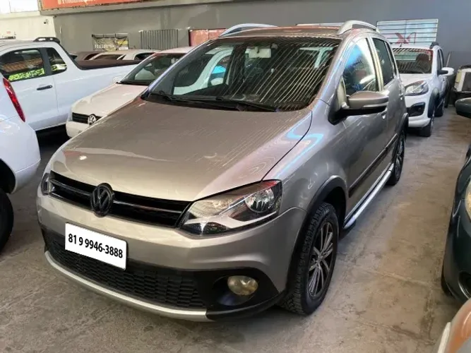 Volkswagen Crossfox 1.6 MI Total Flex 8V 5P 2013