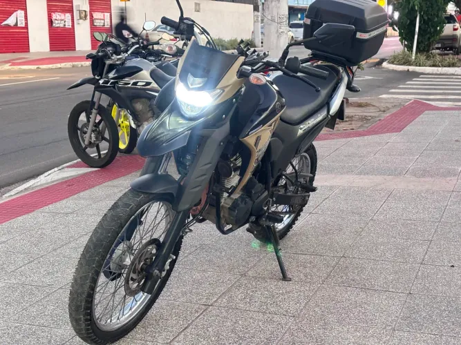 XTZ Lander 250 2022