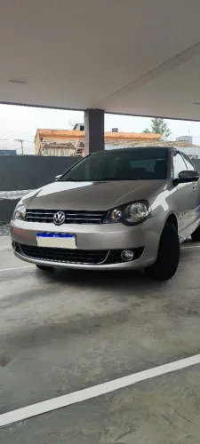Volkswagen Polo Sed. Comfort. 1.6 MI Tot. Flex 8V 2014