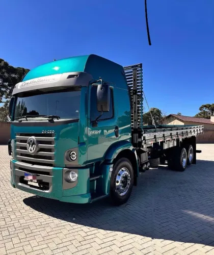 Vw 24250 2011 6x2 Constellation