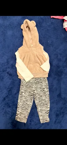 Conjunto Carters tamanho 9 meses