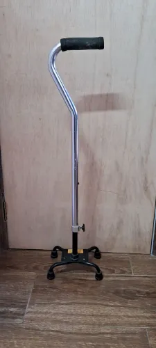 Bengala de alumínio 4 apoios