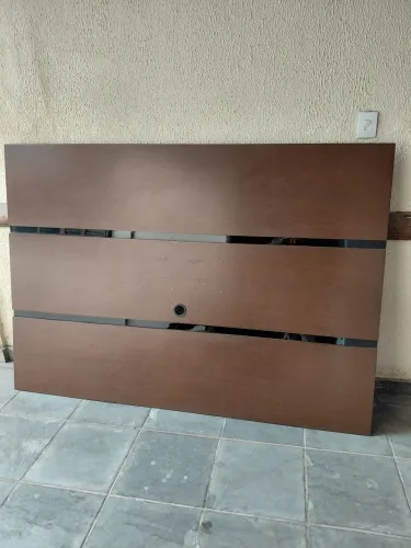 Vendo painel de madeira para Televisão da GERAN MÓVEIS.
