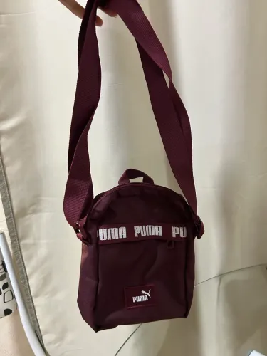 Bolsinho da puma original nunca usada, perfeito estado!